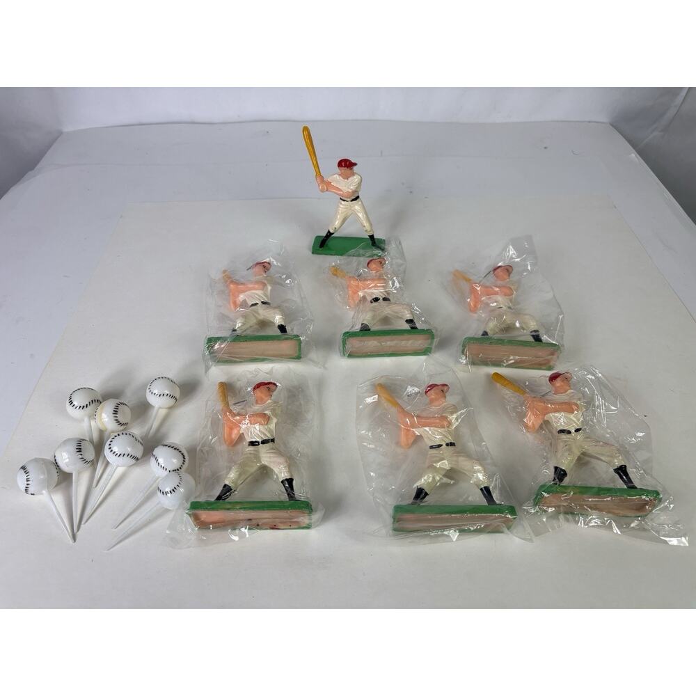 SET OF 7 VINTAGE HONG KONG PLASTIC BASEBALL PLAYER FIGURES - CAKE TOPPERS